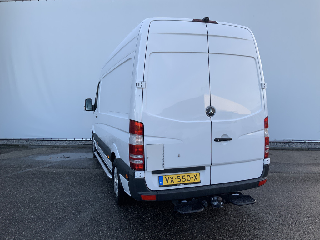 41473256-1.jpg
