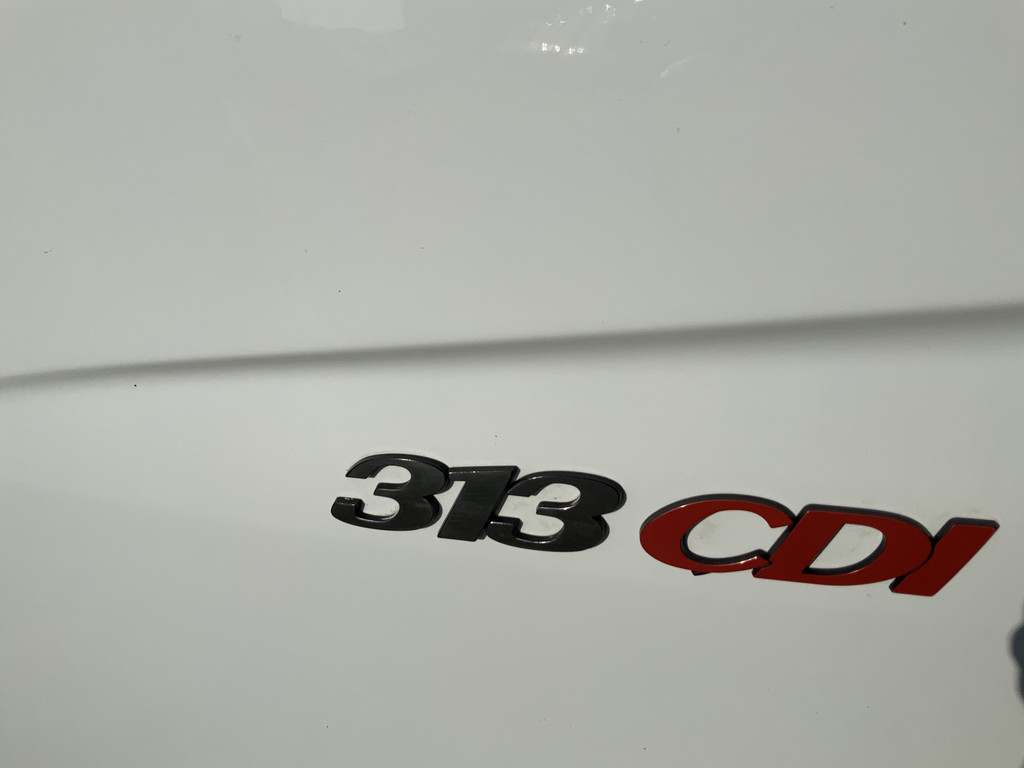 43385619-14.jpg