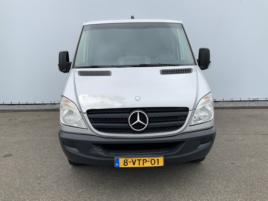 43994240-14.jpg