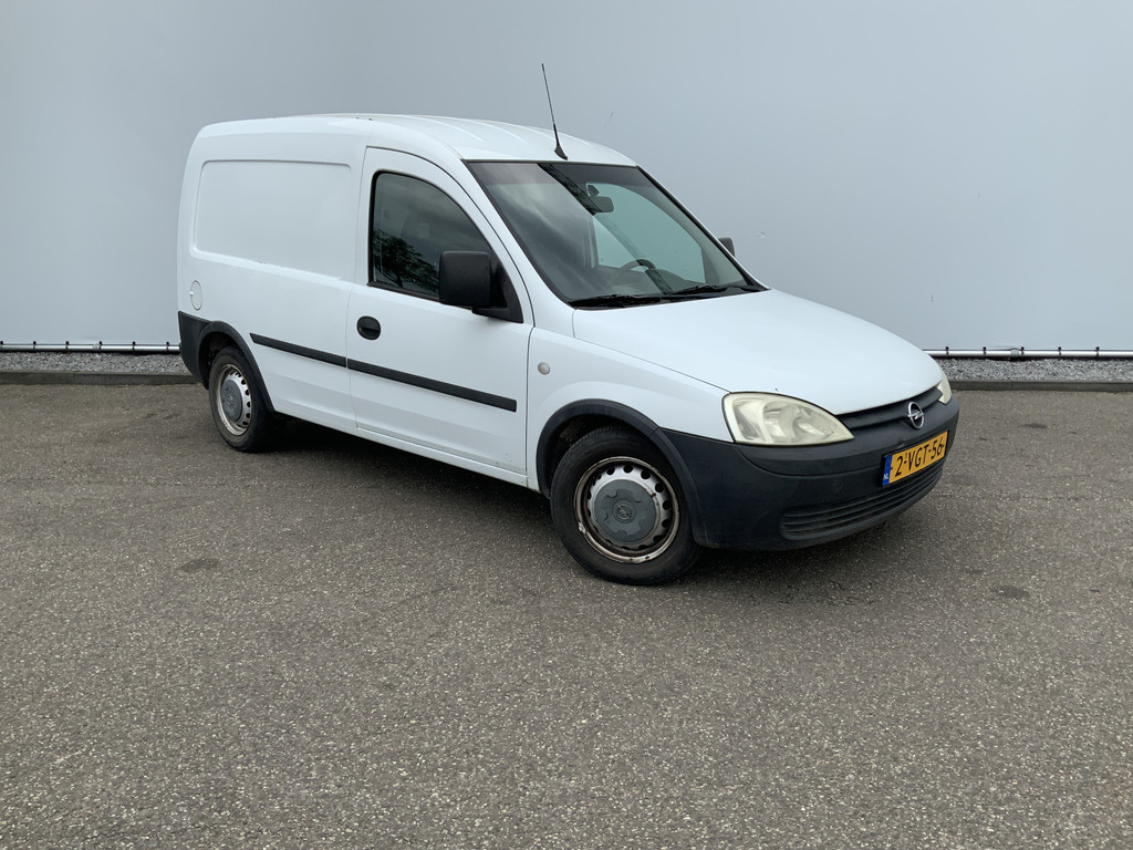 44320789-7.jpg