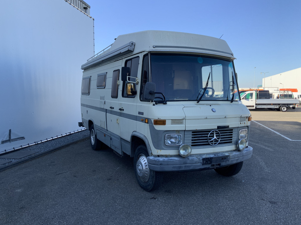 44713774-1.jpg