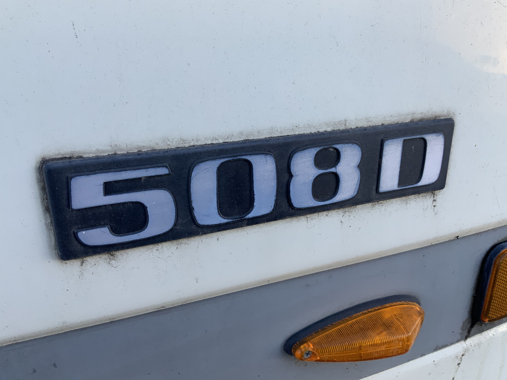 44713774-13.jpg
