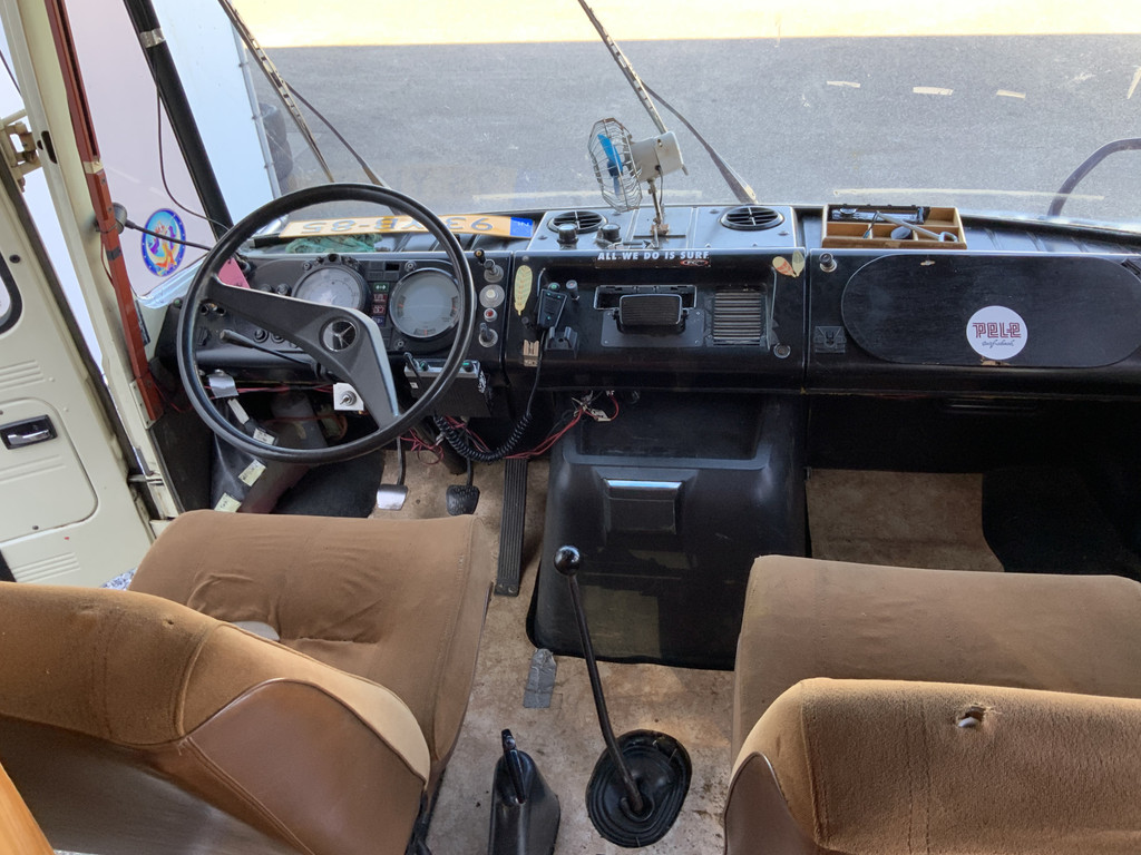 44713774-15.jpg