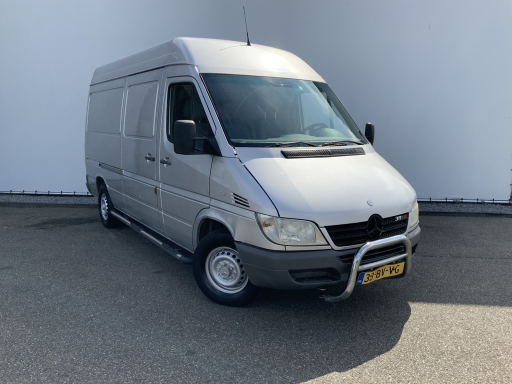 44713866-9.jpg