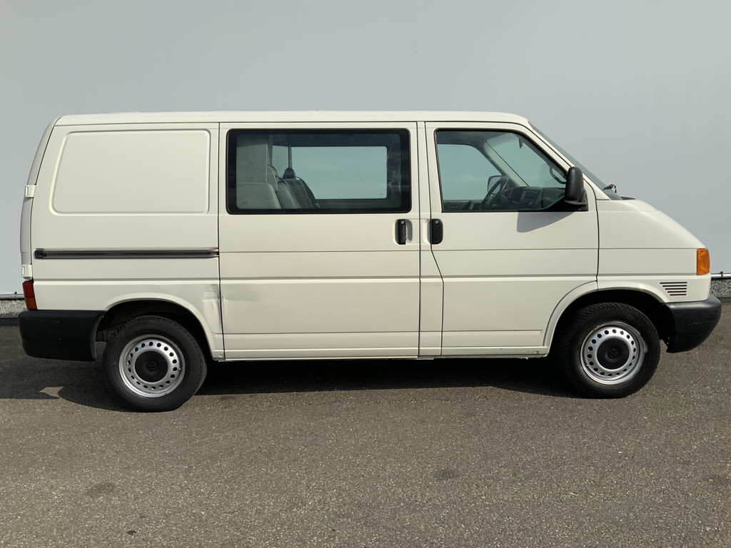 44905283-3.jpg