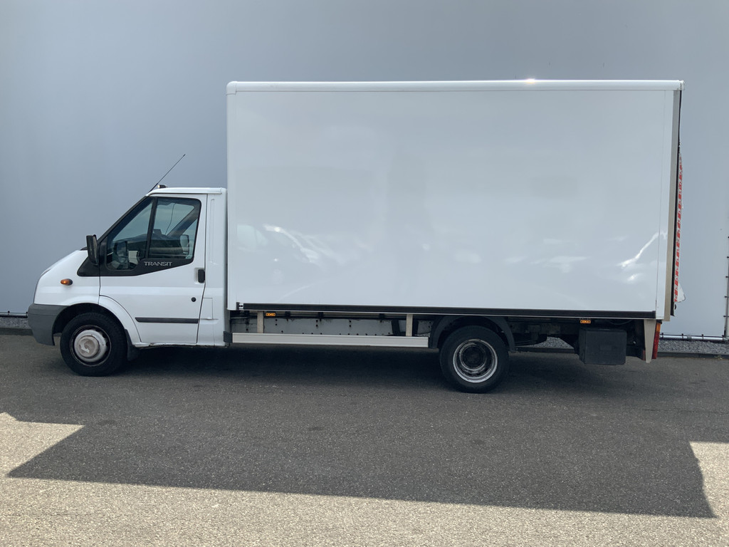 44905432-2.jpg
