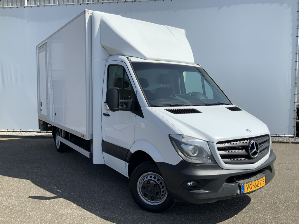 45158853-1.jpg