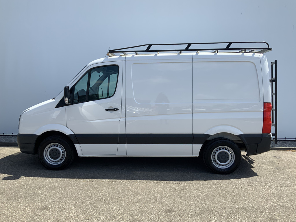 45159050-2.jpg