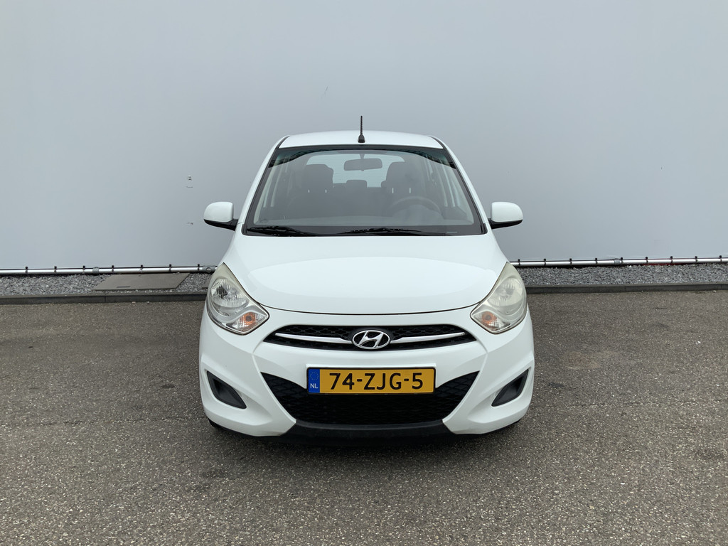 46917683-7.jpg