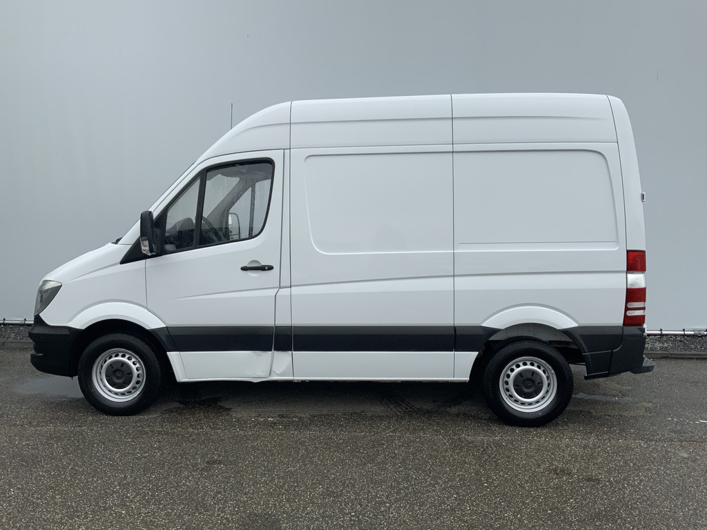 46932091-2.jpg