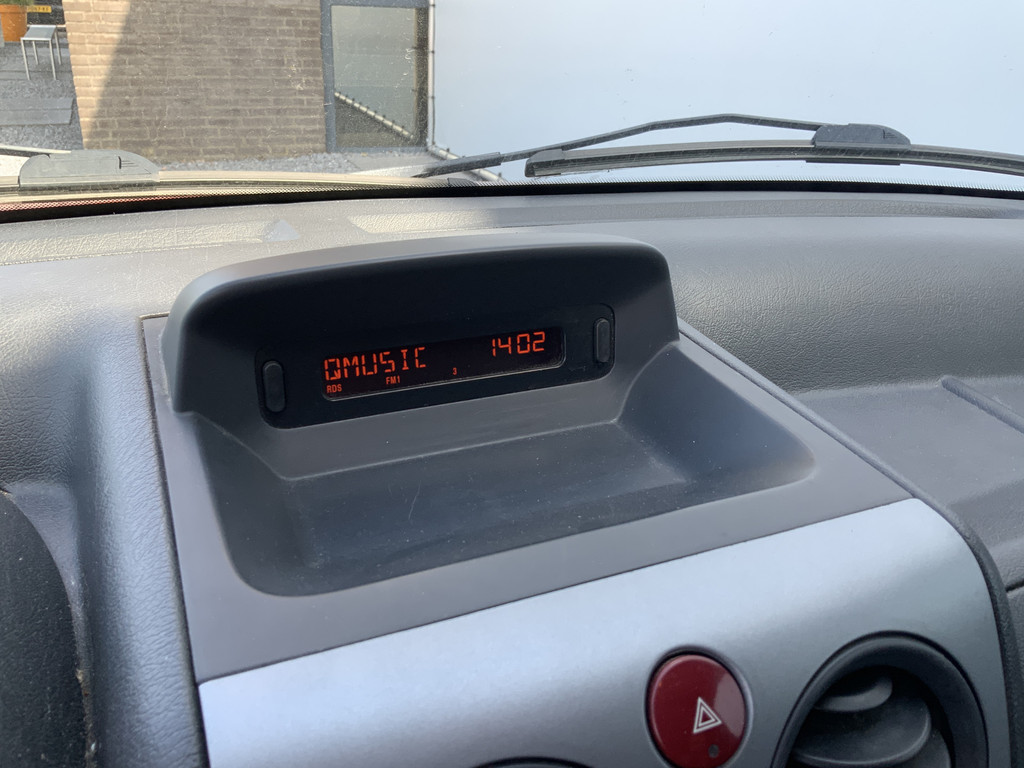 47092747-8.jpg