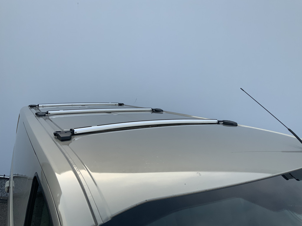 47092980-12.jpg