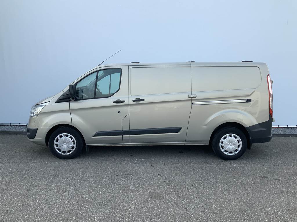 47092980-2.jpg