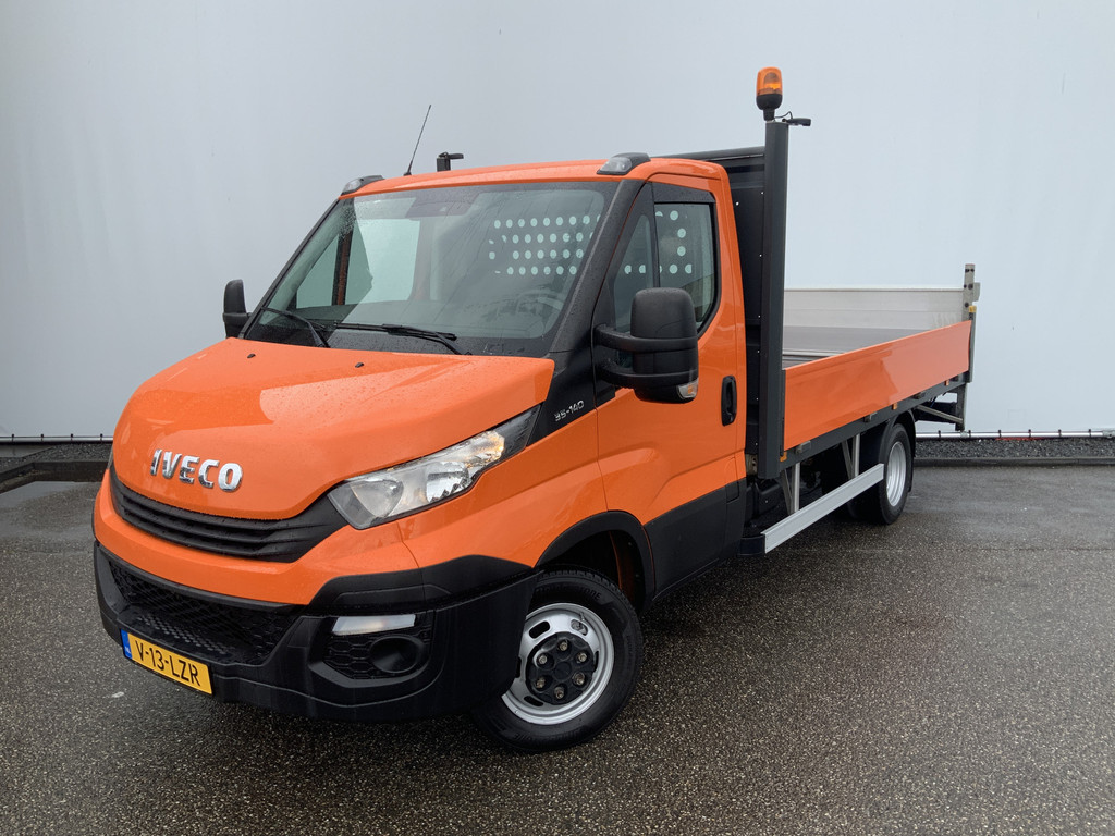 47131630-0.jpg