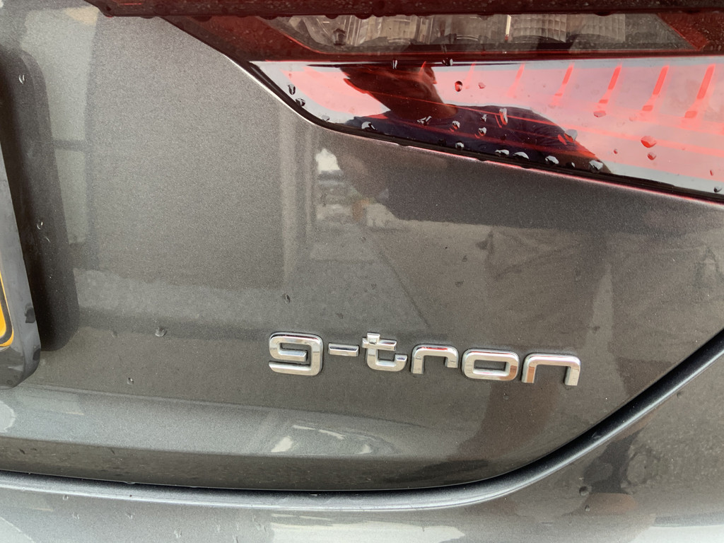 47131659-24.jpg