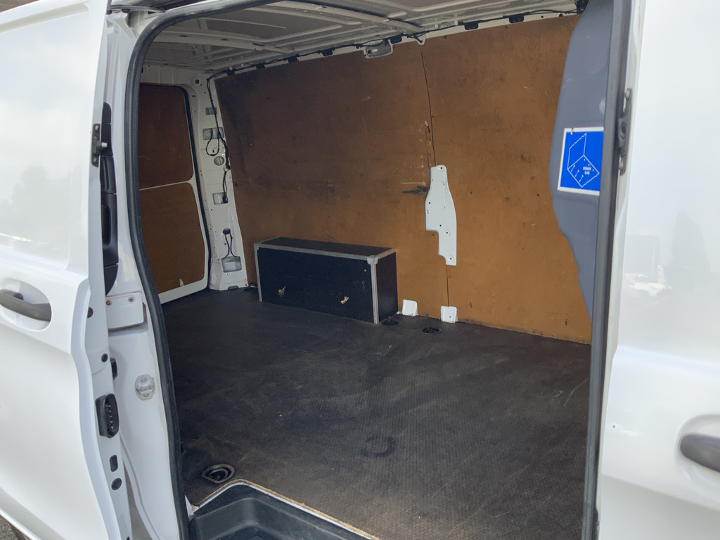 47301824-20.jpg