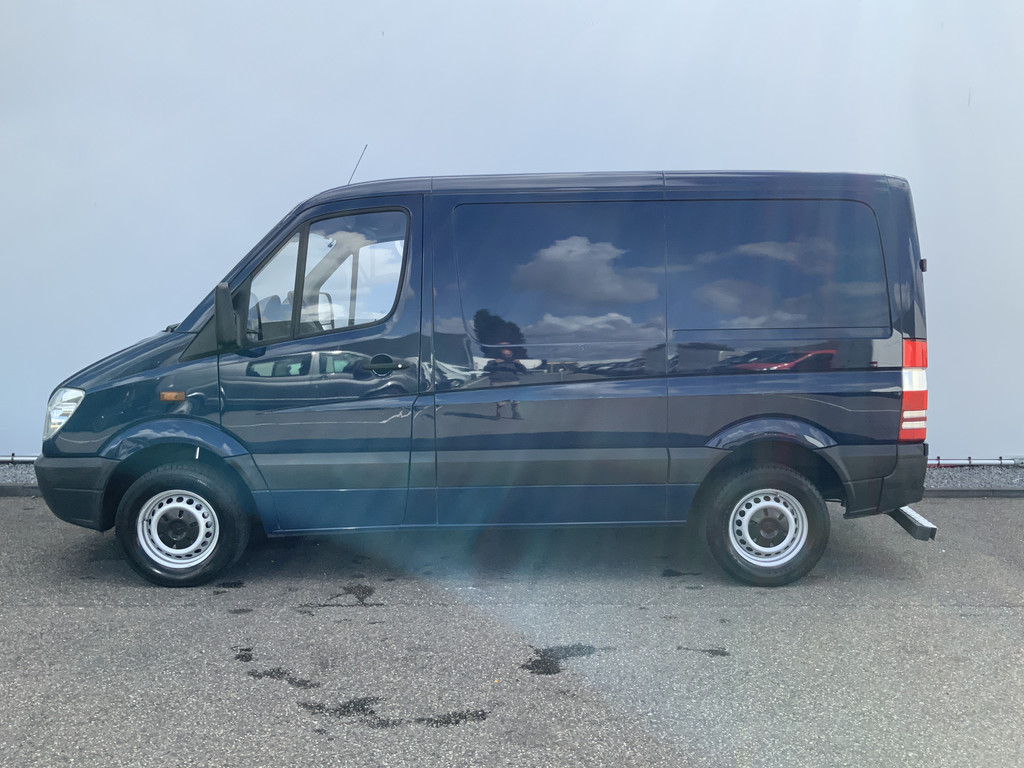 47570388-2.jpg