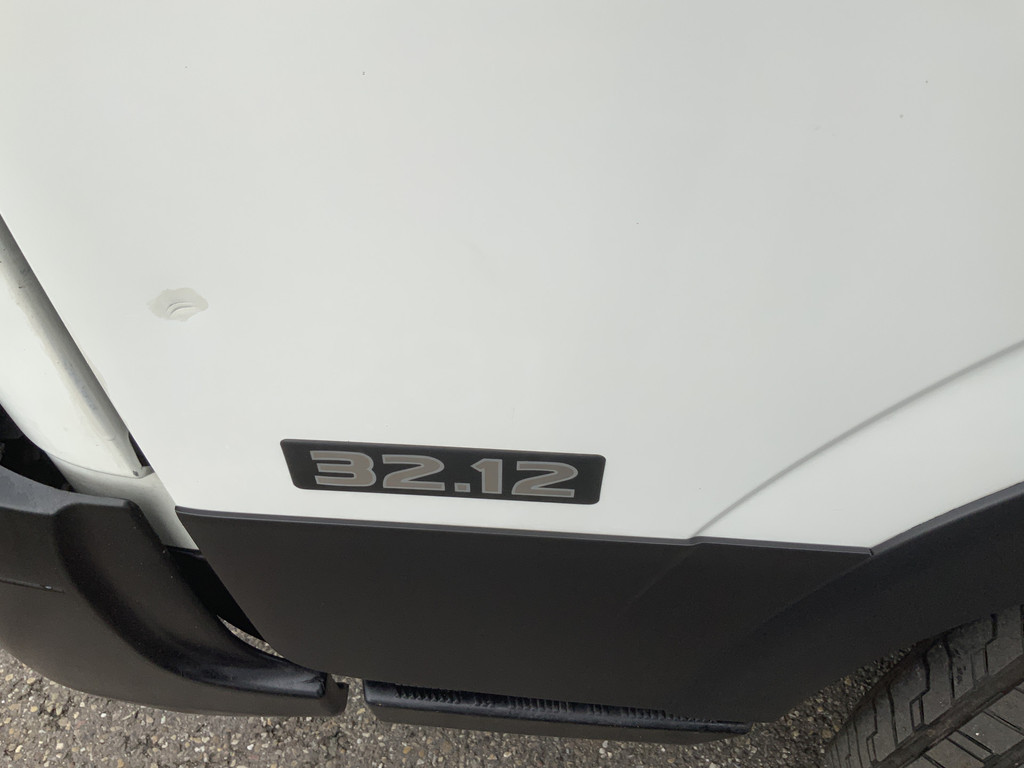 48690988-20.jpg