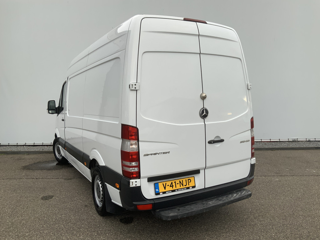 48691075-1.jpg