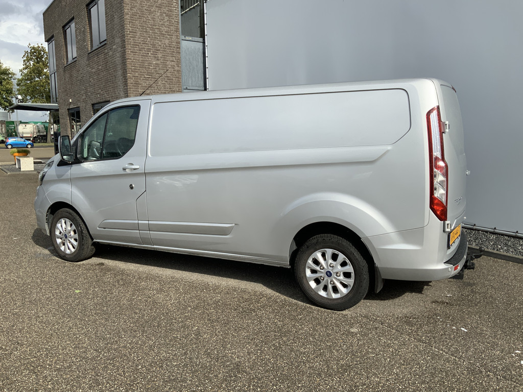48693426-2.jpg