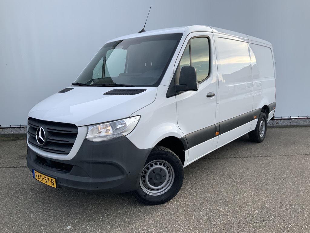 51022978