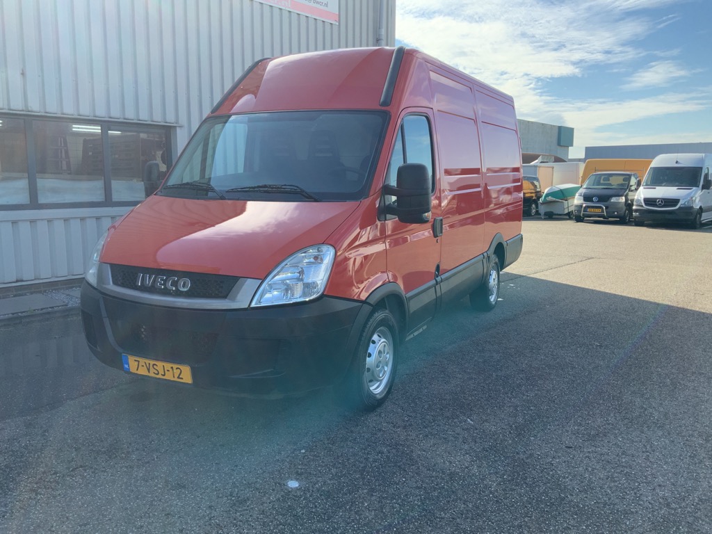 24751021