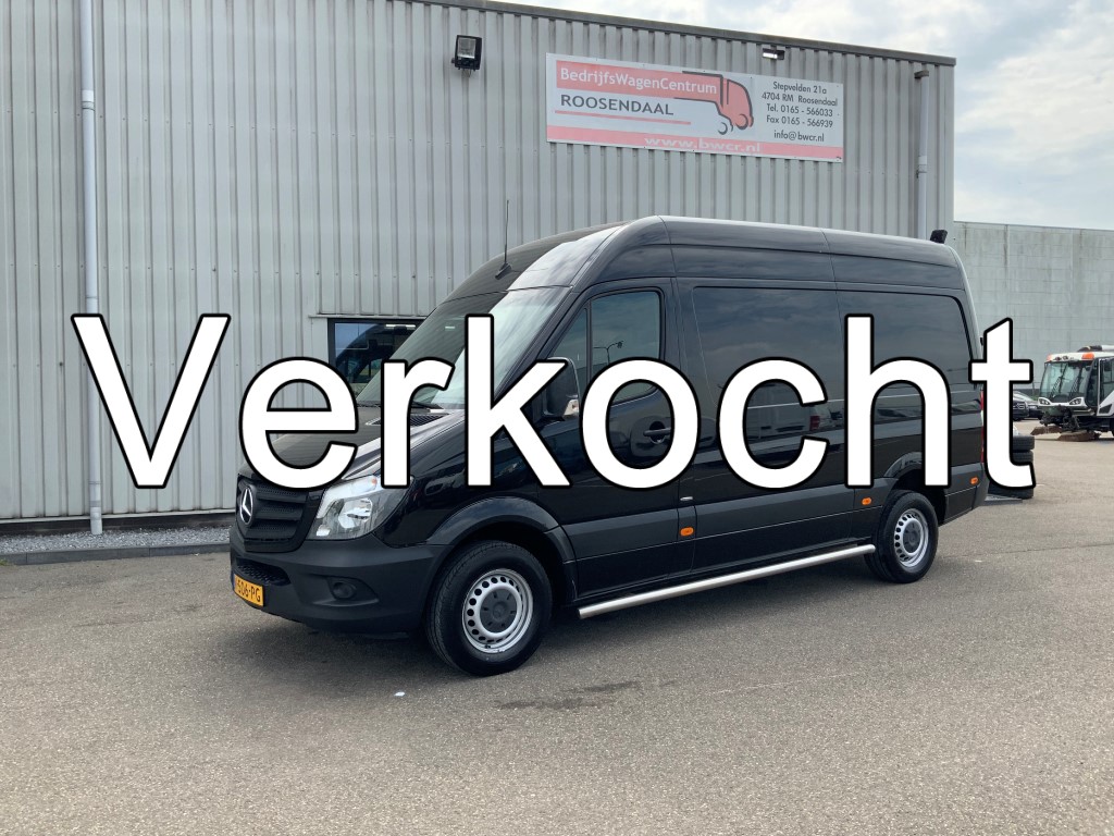 30668569
