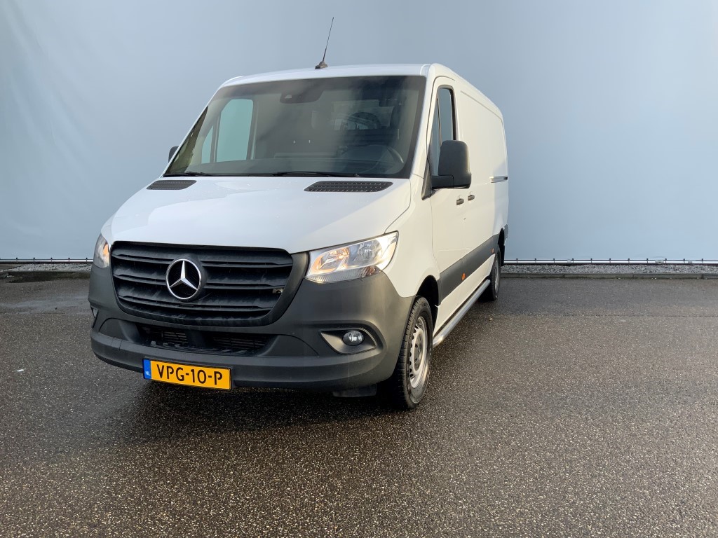 37007643